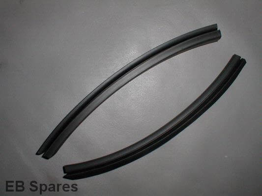 Spider Windscreen scuttle to front wing rubbers 