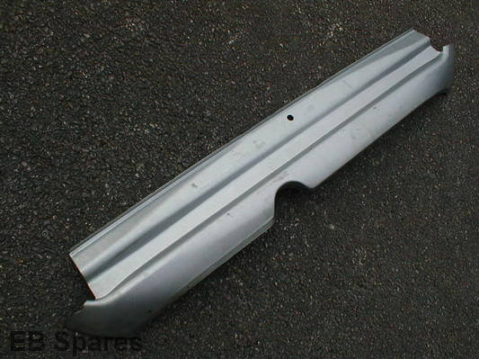 Lower outer rear panel 1982-94 