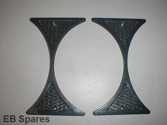 1750 grille ends for Alfa Romeo 105