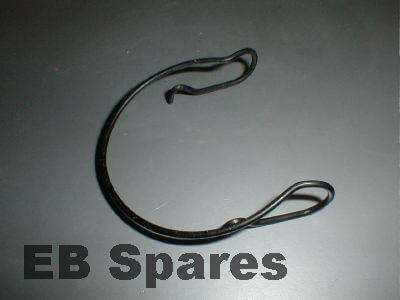 Release bearing spring clip for Alfa Romeo 105