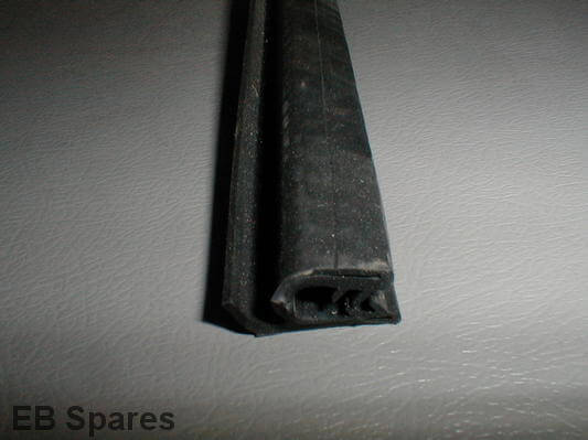 B post seal for Alfa Romeo 105