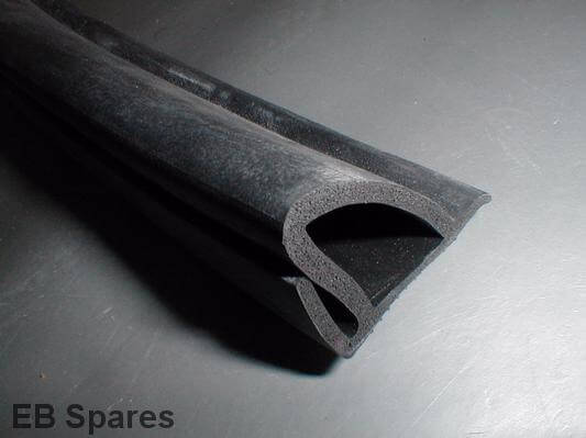 Duetto front hood seal for Alfa Romeo 105