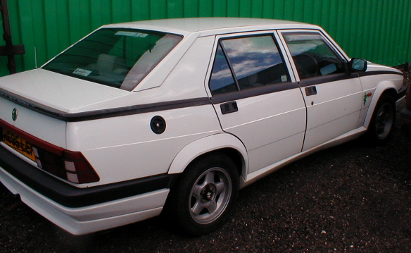 Breaking Alfa Romeo 156 for parts and spares